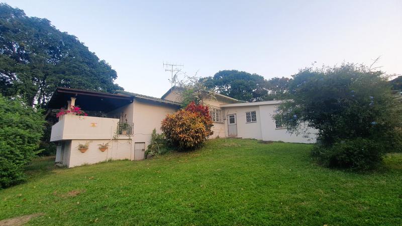 5 Bedroom Property for Sale in Umtentweni KwaZulu-Natal