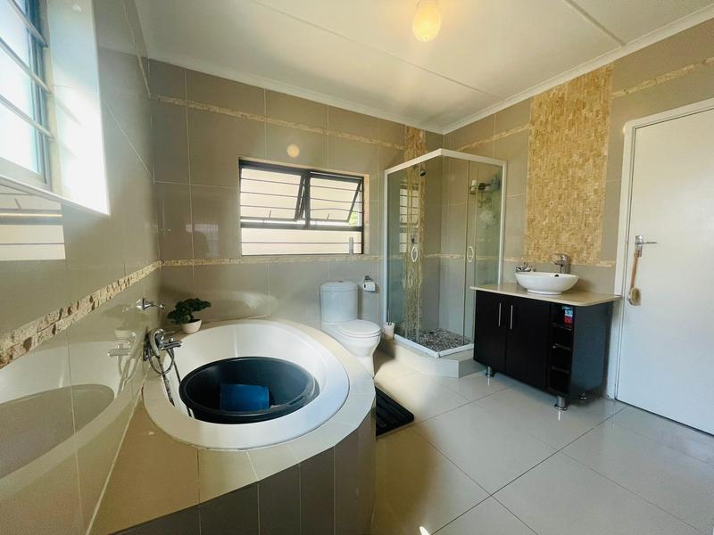 3 Bedroom Property for Sale in Yellowwood Park KwaZulu-Natal