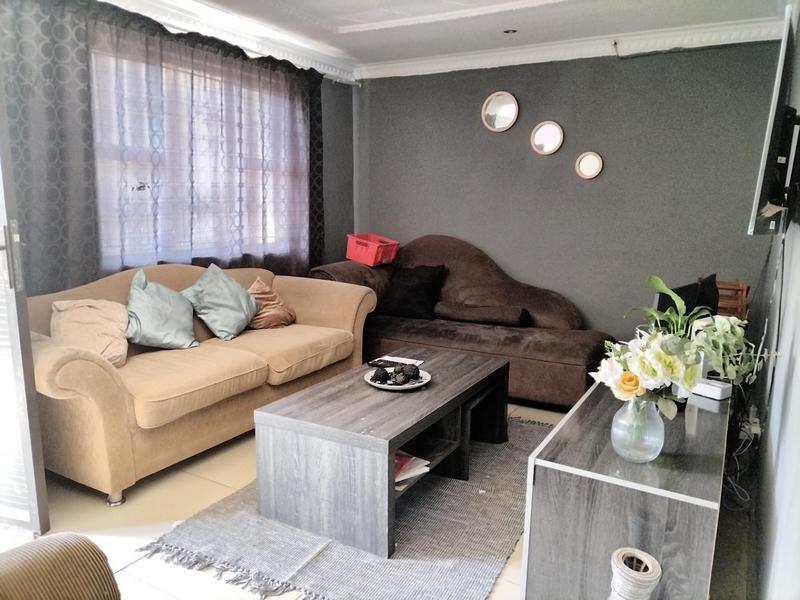 2 Bedroom Property for Sale in Kwadabeka KwaZulu-Natal