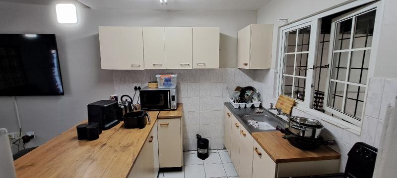 1 Bedroom Property for Sale in Meer En See KwaZulu-Natal