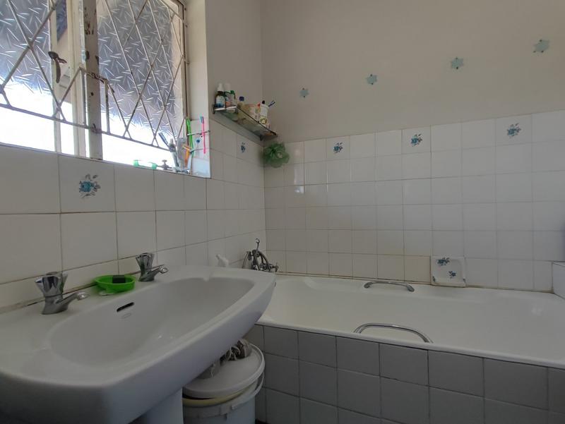 4 Bedroom Property for Sale in Newholme KwaZulu-Natal