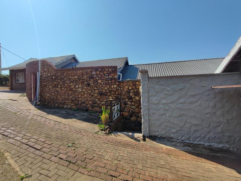 4 Bedroom Property for Sale in Newholme KwaZulu-Natal