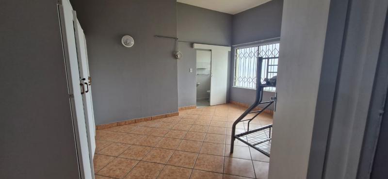 2 Bedroom Property for Sale in Manaba Beach KwaZulu-Natal