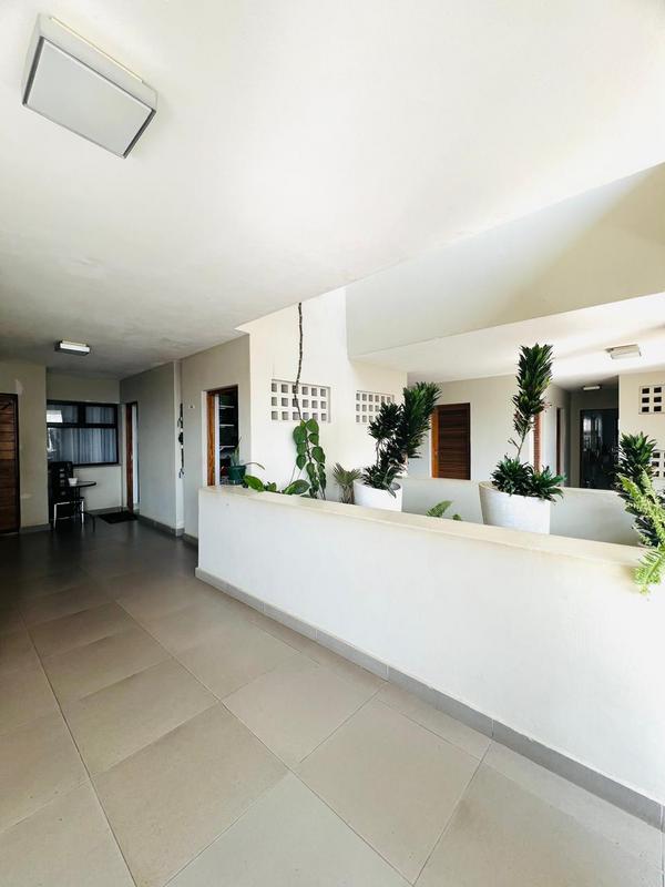 1 Bedroom Property for Sale in Umhlanga Ridge KwaZulu-Natal