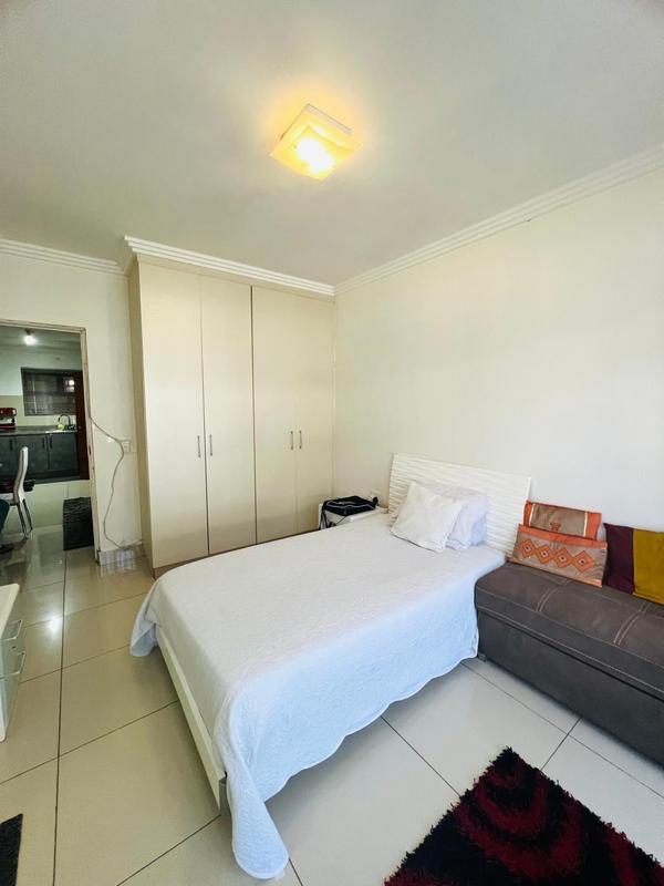 1 Bedroom Property for Sale in Umhlanga Ridge KwaZulu-Natal