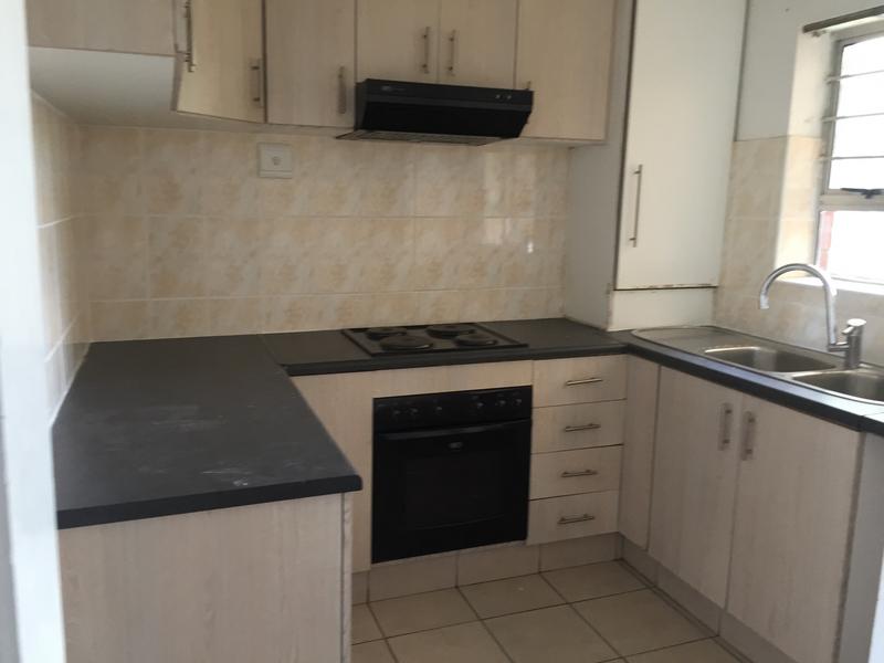 To Let 1 Bedroom Property for Rent in Esplanade KwaZulu-Natal