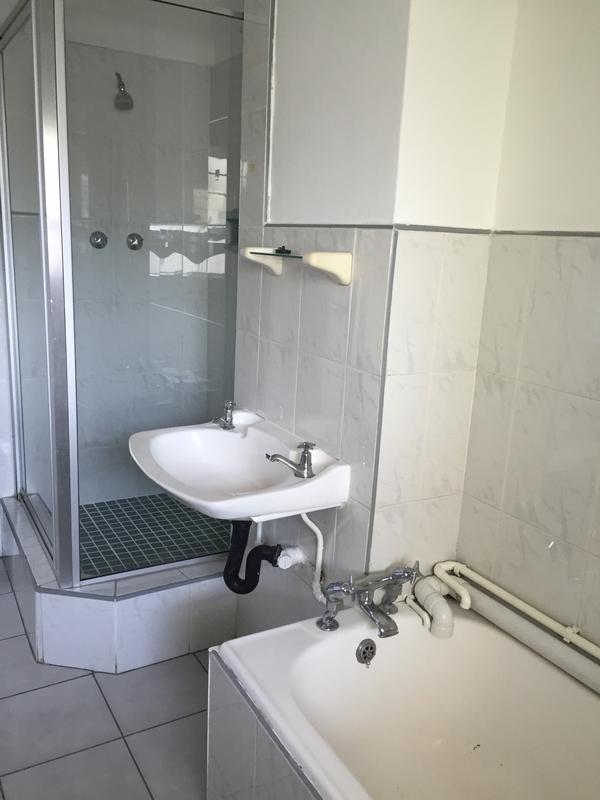 To Let 1 Bedroom Property for Rent in Esplanade KwaZulu-Natal