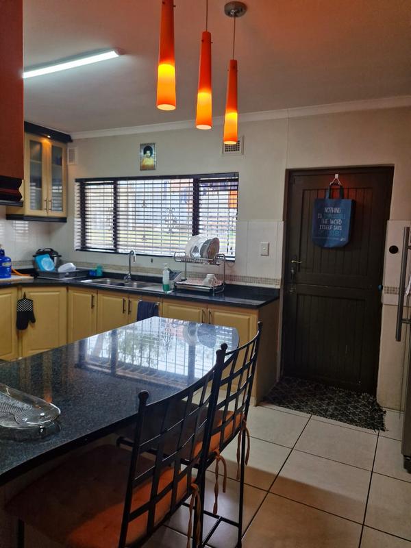 3 Bedroom Property for Sale in Queensburgh KwaZulu-Natal