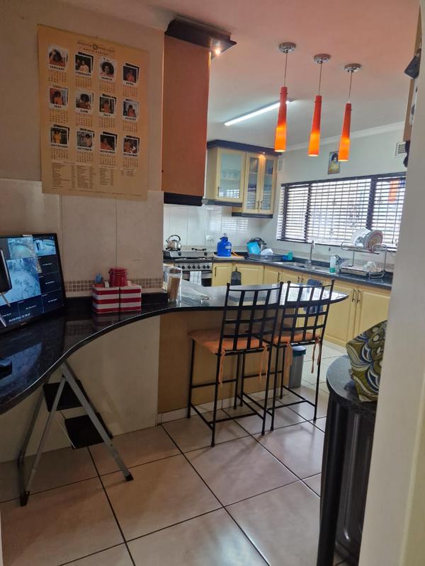 3 Bedroom Property for Sale in Queensburgh KwaZulu-Natal