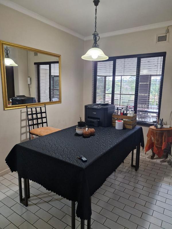 3 Bedroom Property for Sale in Queensburgh KwaZulu-Natal