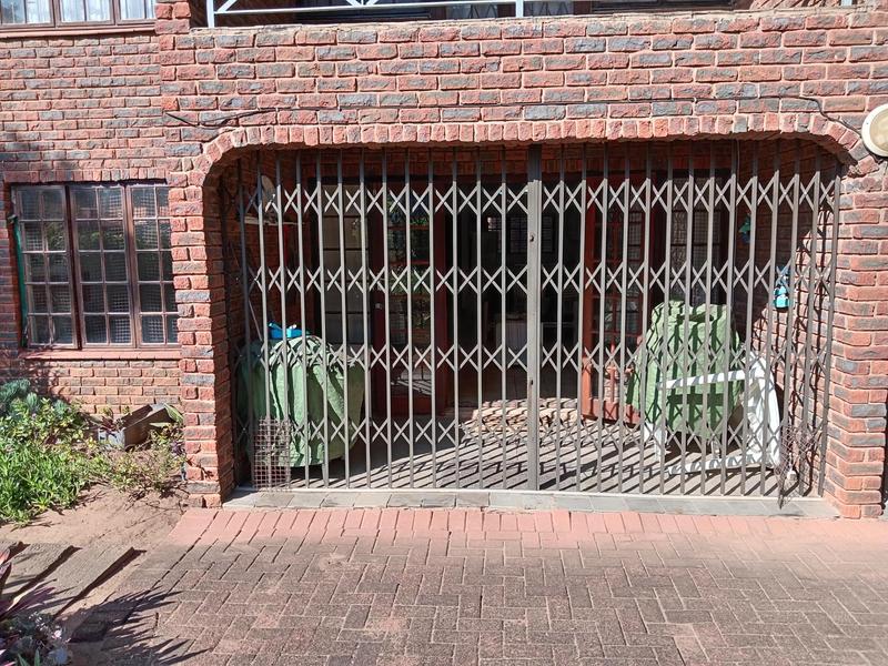 2 Bedroom Property for Sale in Scottburgh KwaZulu-Natal