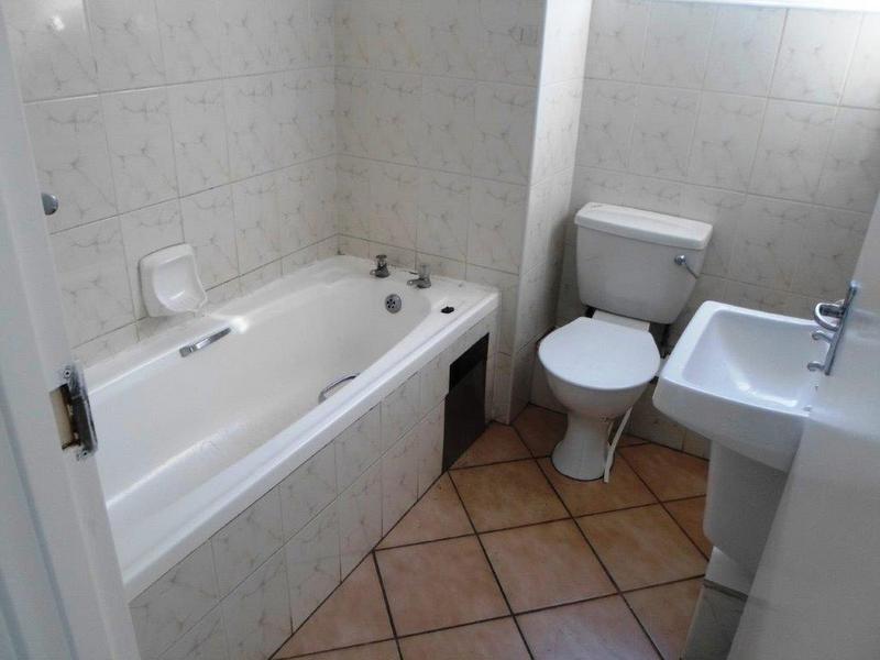 To Let 2 Bedroom Property for Rent in Morningside KwaZulu-Natal