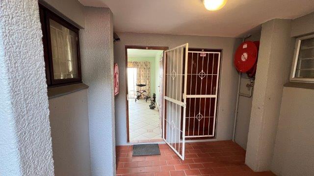 3 Bedroom Property for Sale in Amanzimtoti KwaZulu-Natal