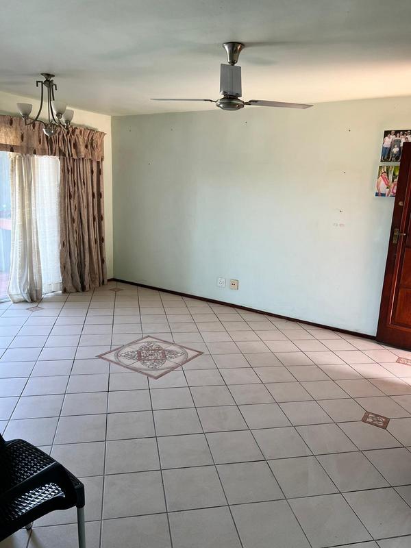 3 Bedroom Property for Sale in Amanzimtoti KwaZulu-Natal