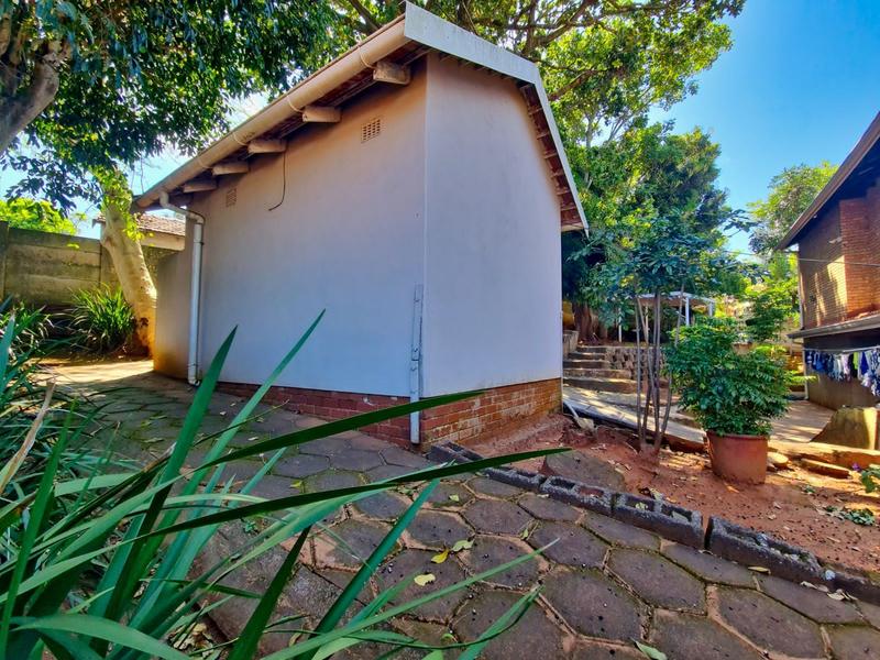 5 Bedroom Property for Sale in Yellowwood Park KwaZulu-Natal