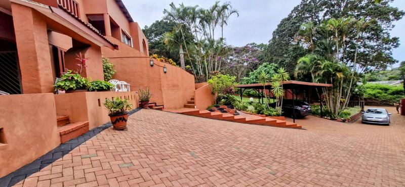 6 Bedroom Property for Sale in Trafalgar KwaZulu-Natal