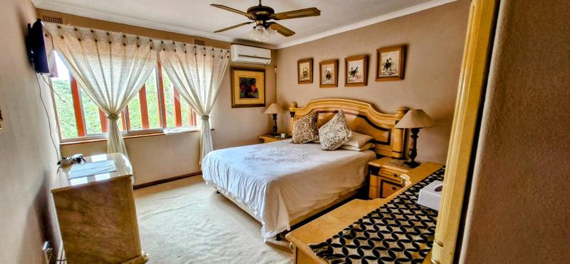 6 Bedroom Property for Sale in Trafalgar KwaZulu-Natal