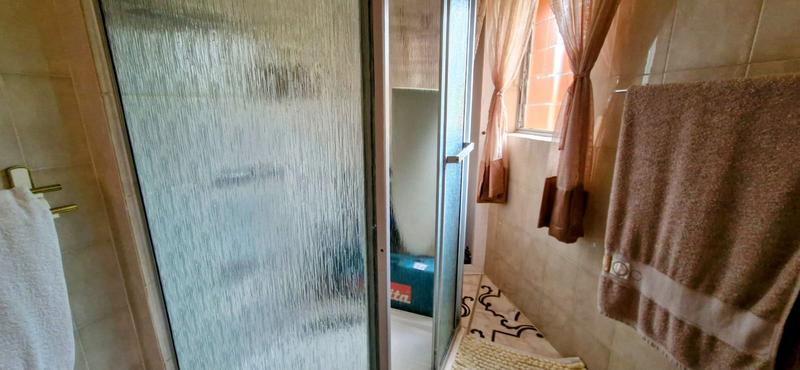 6 Bedroom Property for Sale in Trafalgar KwaZulu-Natal