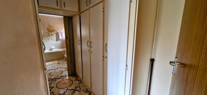 6 Bedroom Property for Sale in Trafalgar KwaZulu-Natal