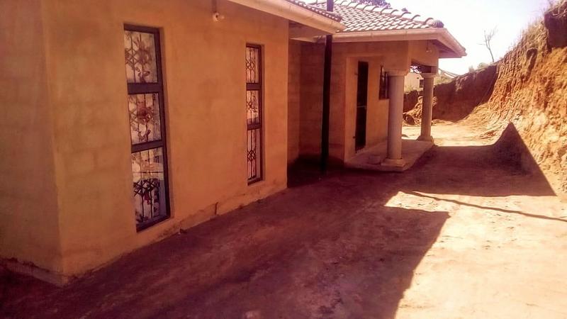 3 Bedroom Property for Sale in Umlazi KwaZulu-Natal