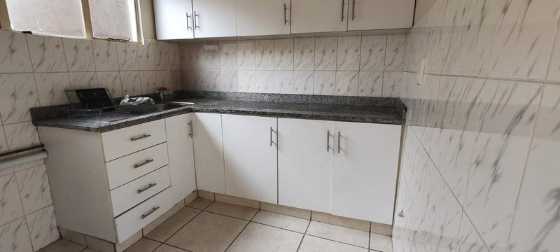 To Let 1 Bedroom Property for Rent in Overport KwaZulu-Natal