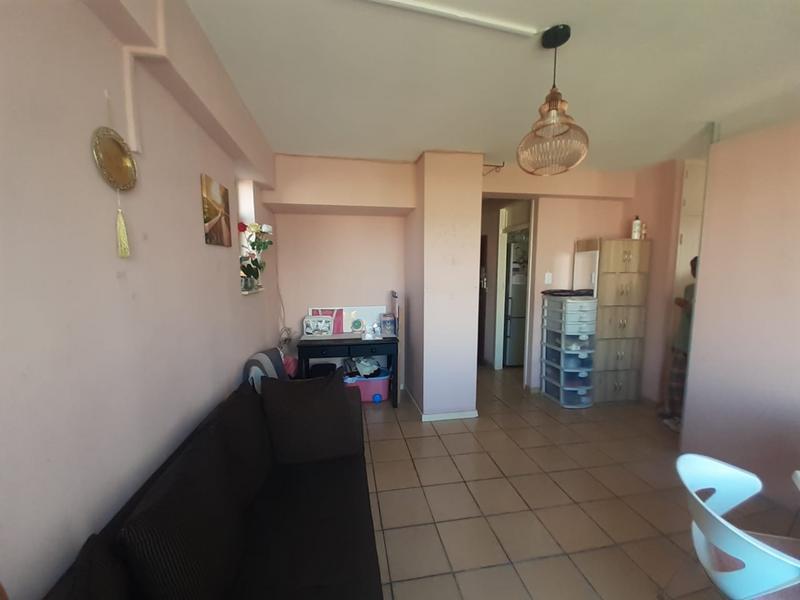 1 Bedroom Property for Sale in North Beach KwaZulu-Natal