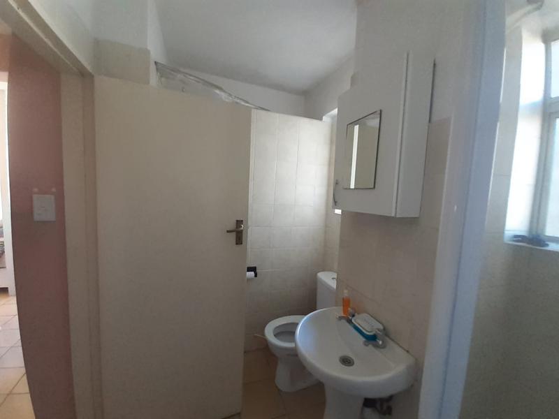 1 Bedroom Property for Sale in North Beach KwaZulu-Natal