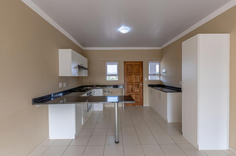 To Let 2 Bedroom Property for Rent in Illovo Beach KwaZulu-Natal