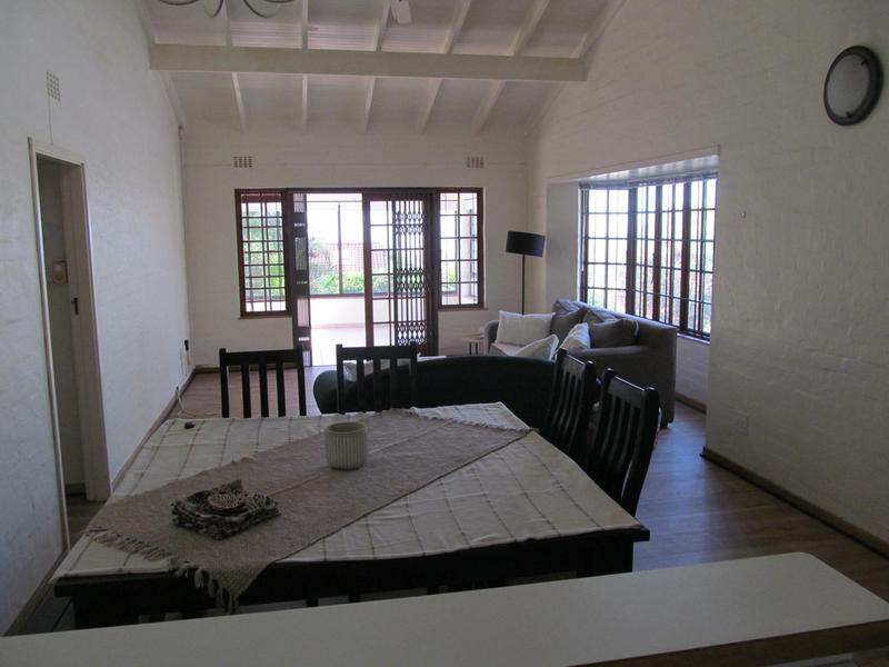 3 Bedroom Property for Sale in Umtentweni KwaZulu-Natal