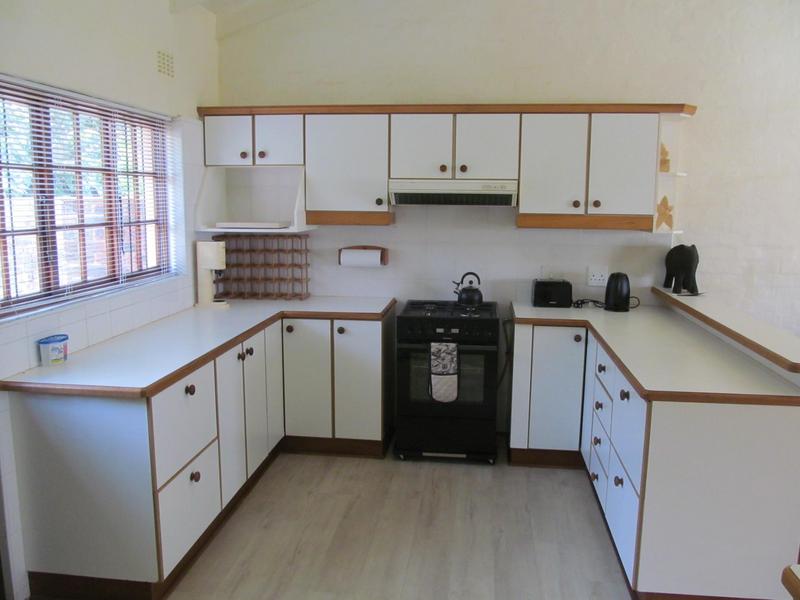 3 Bedroom Property for Sale in Umtentweni KwaZulu-Natal