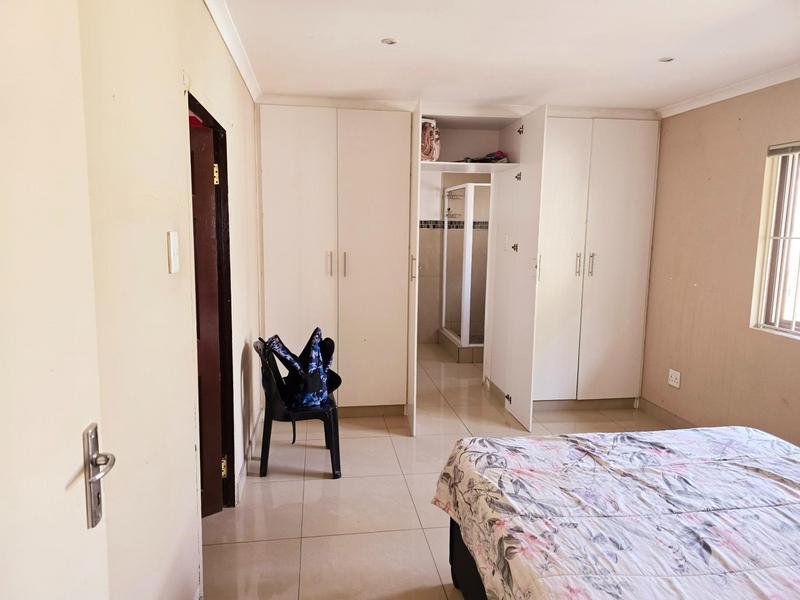 3 Bedroom Property for Sale in Sherwood KwaZulu-Natal