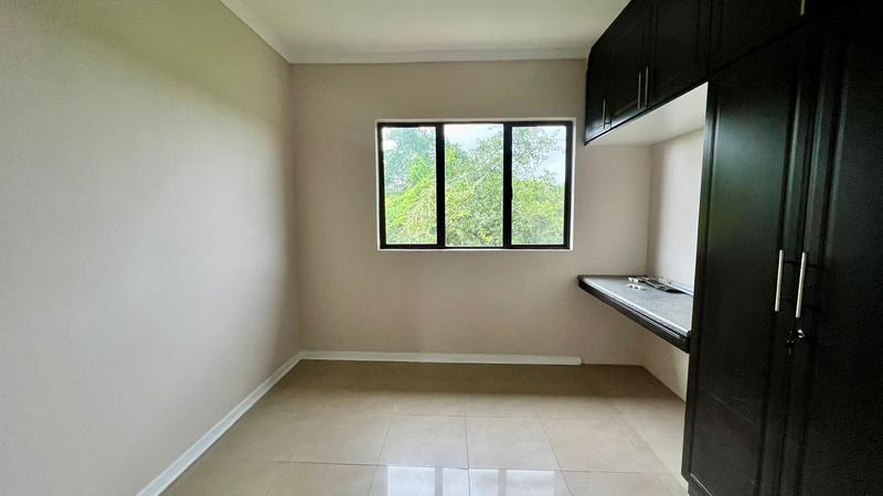 To Let 4 Bedroom Property for Rent in Hillary KwaZulu-Natal