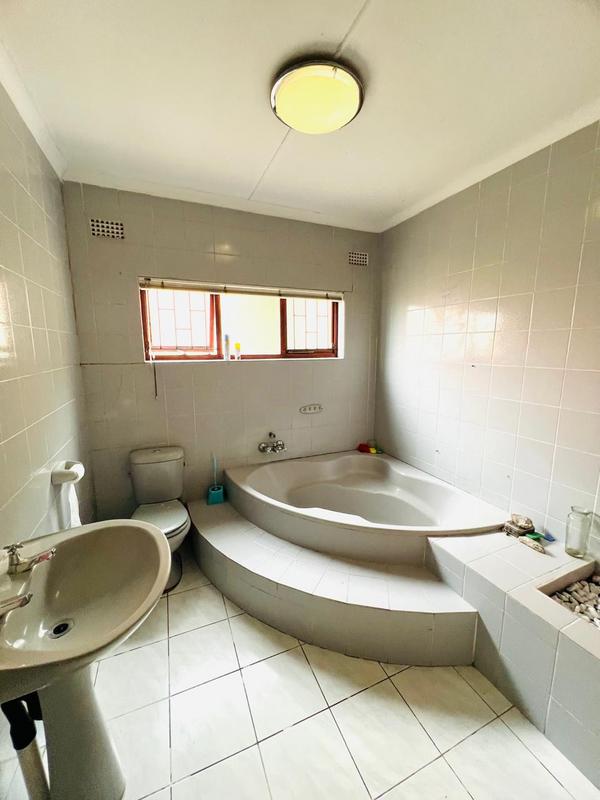 3 Bedroom Property for Sale in Sarnia KwaZulu-Natal