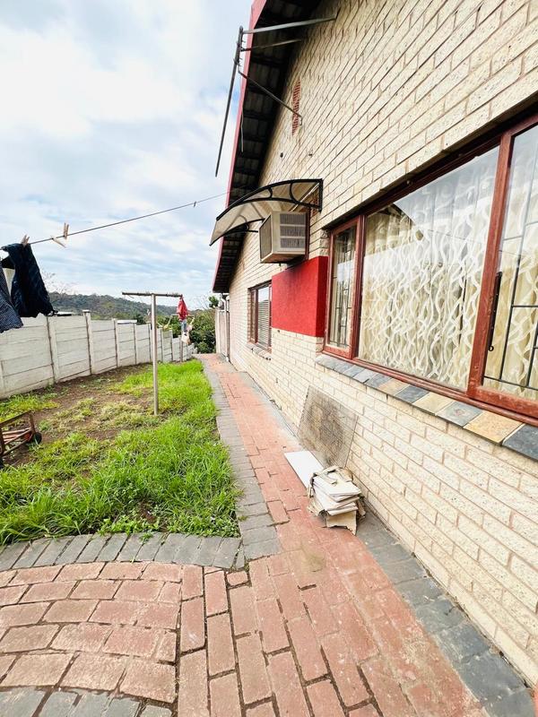 3 Bedroom Property for Sale in Sarnia KwaZulu-Natal