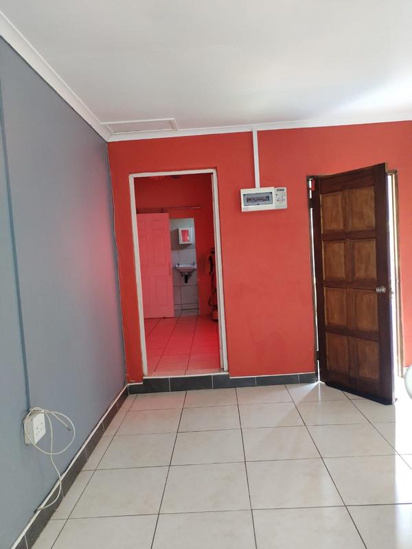 To Let 1 Bedroom Property for Rent in Bluff KwaZulu-Natal