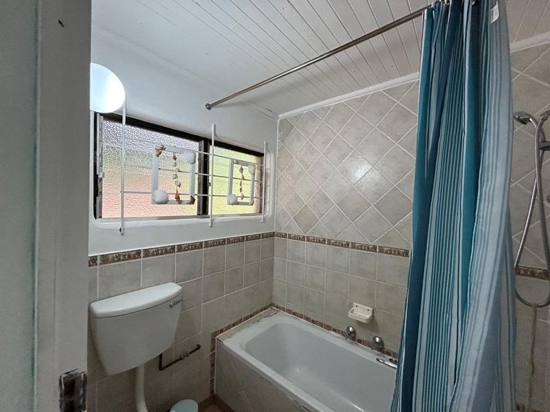 To Let 2 Bedroom Property for Rent in Port Edward KwaZulu-Natal