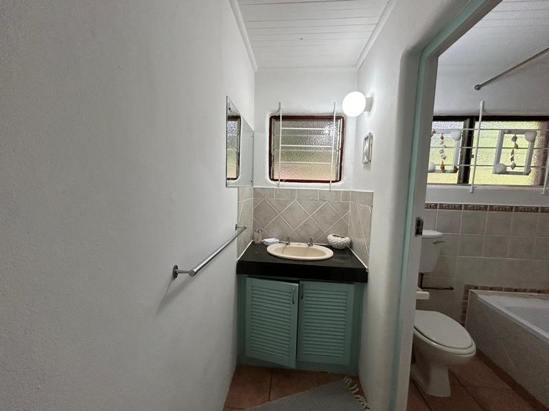 To Let 2 Bedroom Property for Rent in Port Edward KwaZulu-Natal