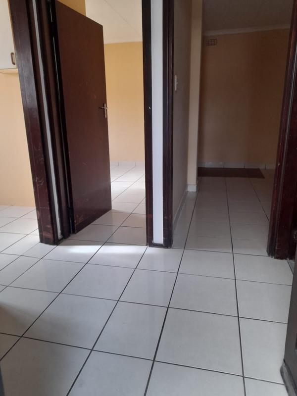 To Let 2 Bedroom Property for Rent in Chatsworth KwaZulu-Natal