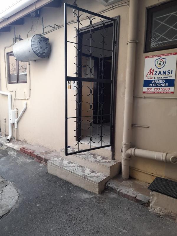 To Let 2 Bedroom Property for Rent in Chatsworth KwaZulu-Natal