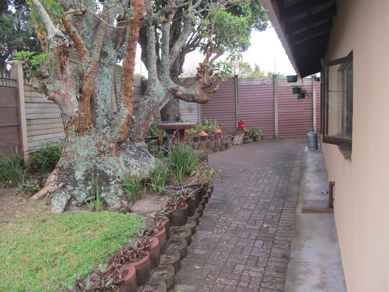 4 Bedroom Property for Sale in Southport KwaZulu-Natal