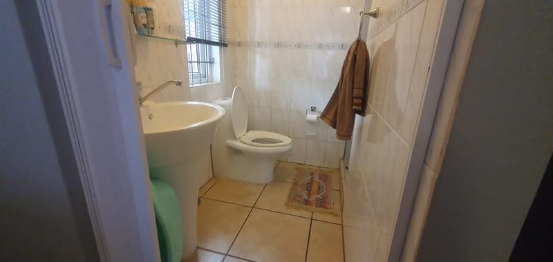 4 Bedroom Property for Sale in Amanzimtoti KwaZulu-Natal