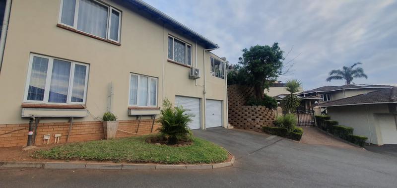 4 Bedroom Property for Sale in Amanzimtoti KwaZulu-Natal