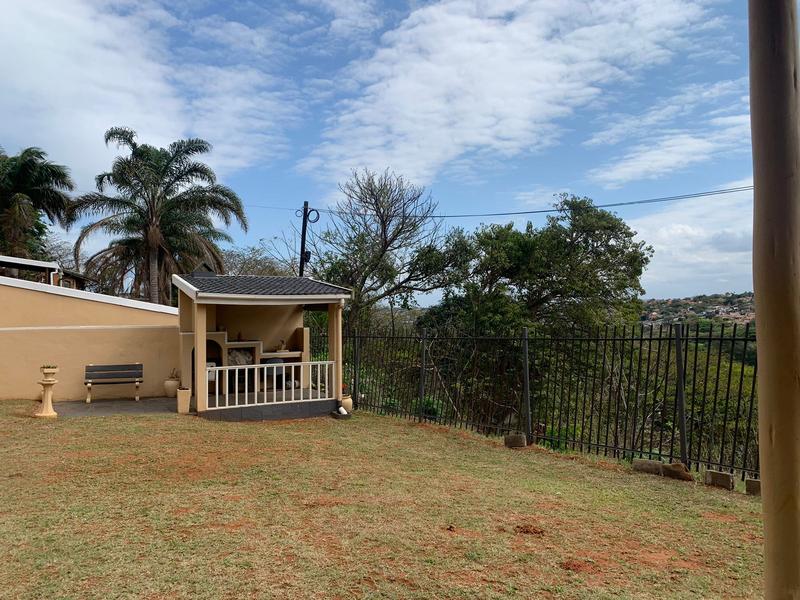 To Let 2 Bedroom Property for Rent in Bluff KwaZulu-Natal