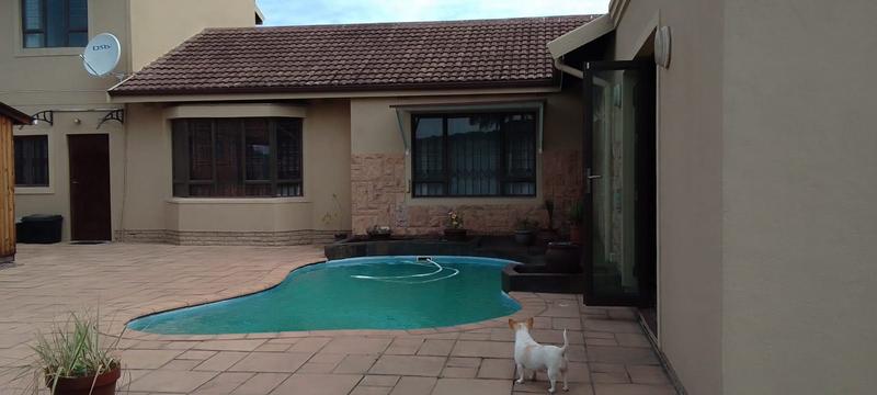 7 Bedroom Property for Sale in Moseley Park KwaZulu-Natal