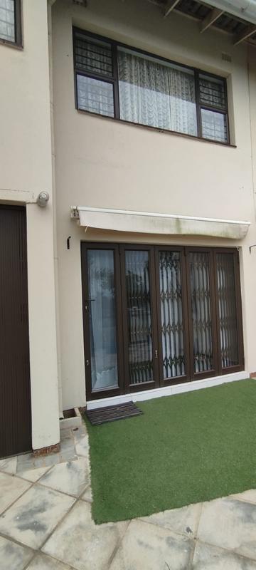 2 Bedroom Property for Sale in Umkomaas KwaZulu-Natal