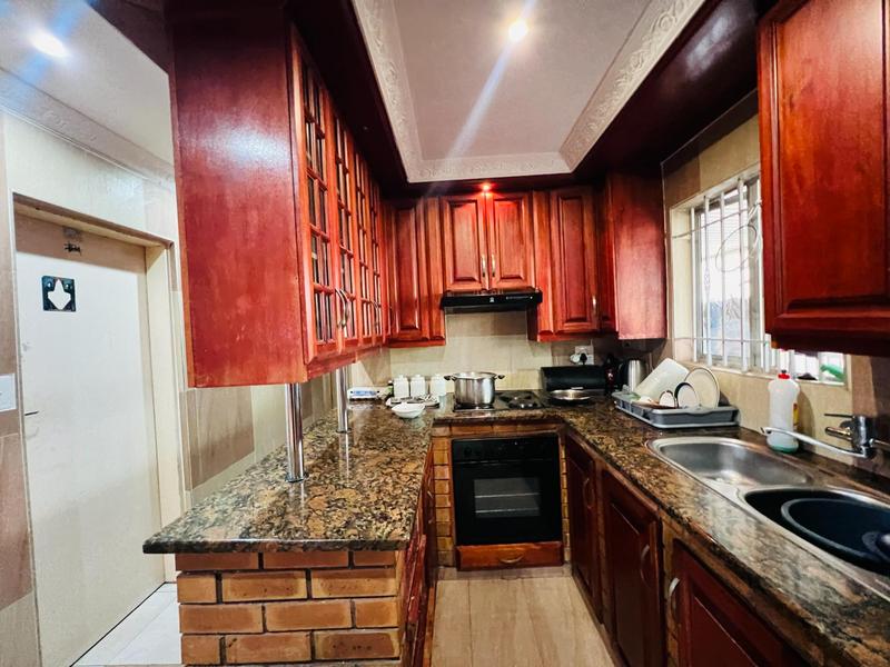 4 Bedroom Property for Sale in Newlands West KwaZulu-Natal