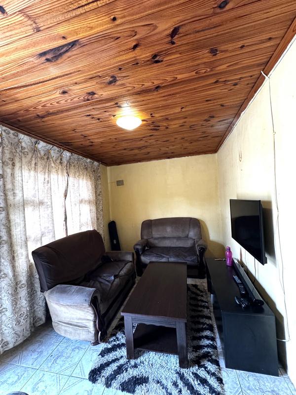 2 Bedroom Property for Sale in Umlazi KwaZulu-Natal