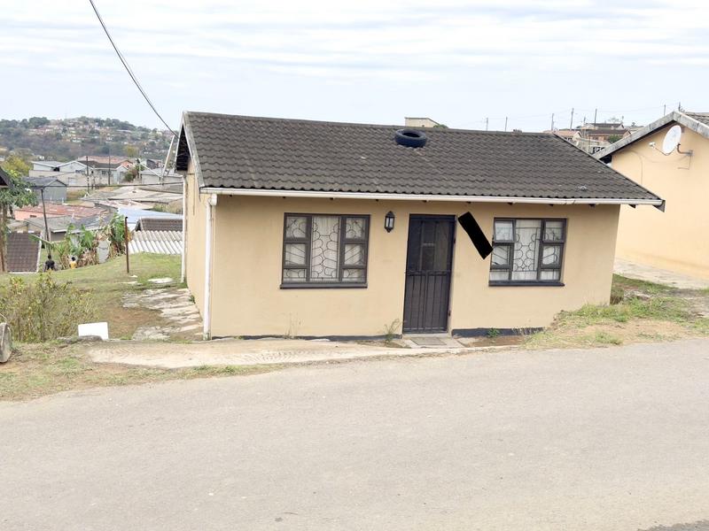 2 Bedroom Property for Sale in Umlazi KwaZulu-Natal