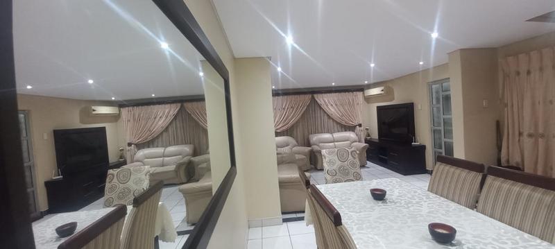 To Let 2 Bedroom Property for Rent in Crossmoor KwaZulu-Natal