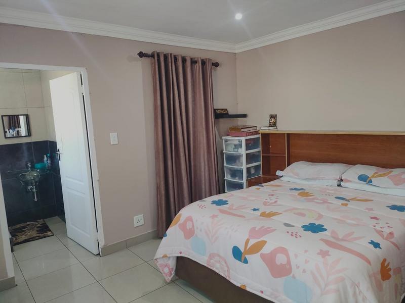 3 Bedroom Property for Sale in Westcliff KwaZulu-Natal